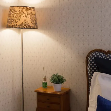 Apartamento T2 Au Calme A 2 Min A Pied Du Chateau - Le Versaillais